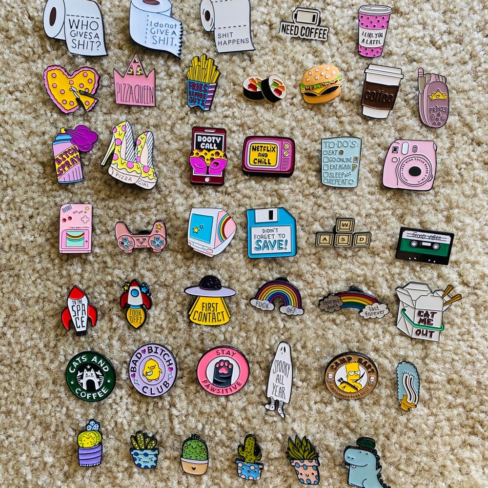 ❤️BOGO❤️new enamel pins brooches